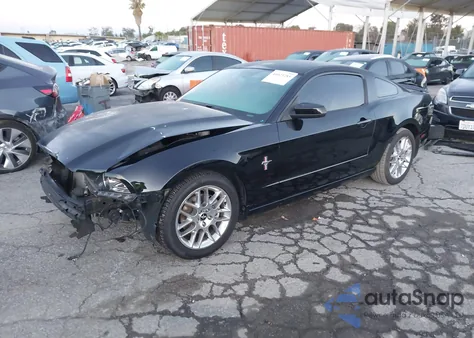 2014 Ford Mustang V6 Premium из США, поврежденный, VIN 1ZVBP8AM8E5210261